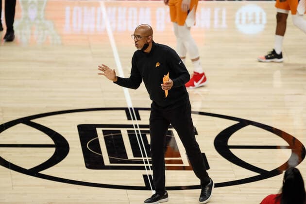 LOS ANGELES, CA - JUNE 30: Phoenix Suns coach Monty Williams during game 6 of the NBA, Basketball Herren, USA Western Conference Final between the Phoenix Suns and the Los Angeles Clippers on June 30, 2021, at Staples Center in Los Angeles, CA. (Photo by Jevone Moore Icon Sportswire) NBA: JUN 30 Western Conference Final - Suns at Clippers Icon210630036