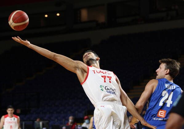 June 30, 2021, Victoria, BC, Canada: Turkey s Omer Yurtseven grabs the rebound against the Czech Republic during the first half of FIBA Men s Olympic Qualifying basketball action at Memorial Arena in Victoria, B.C., on Wednesday, June 30, 2021. Faruk Omer Yurtseven  - ZUMAc35_ 20210630_zaf_c35_077 Copyright: xChadxHipolitox