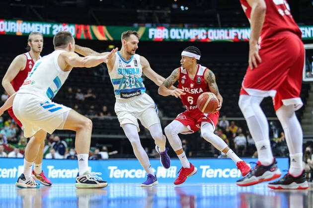 Kowno, 01.07.2021 KOSZYKOWKA KADRA REPREZENTACJA POLSKI MECZ Slowenia - Polska POLISH national team, Nationalteam BASKETBALL POLAND GAME Slowenia - Polska NZ Zoran Dragic , A.J. Slaughter , FOT. WOJCIECH FIGURSKI 058sport.pl NEWSPIX.PL --- Newspix.pl FIBA OLYMPIC TOKYO QUALIFYING TOURNAMENT 2020 KWALIFIKACJE OLIMPIJSKIE SLOVENIA - POLAND  20210701_125_A16R1979