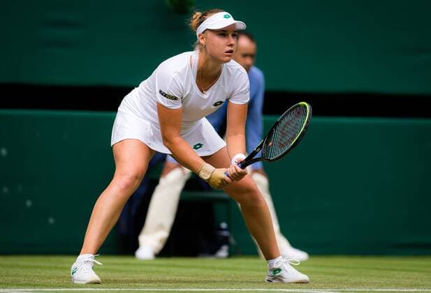 Mandatory Credit: Photo by Rob Prange Shutterstock (12191441bv) Anna Blinkova of Russia in action during the second round of the 2021 Wimbledon Championships Grand Slam tennis tournament Wimbledon Tennis Championships, Day 4, The All England Lawn Tennis and Croquet Club, London, UK - 01 Jul 2021 Wimbledon Tennis Championships, Day 4, The All England Lawn Tennis and Croquet Club, London, UK - 01 Jul 2021  Copyright: xRobxPrange Shutterstockx 12191441bv