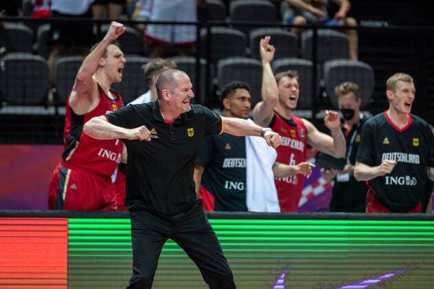 Basketball Split 01 07 2021 Olympic Qualification FIBA Olympic Qualifying Tournament 2020 Group Stage, Group A Russia RUS Germany GER Henrik Rödl Germany, national coach Rodl Roedl cheering