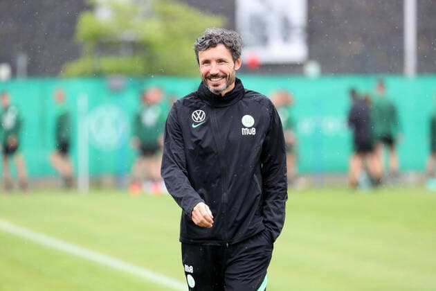 VfL training kick-off Wolfsburg, 01 07 2021, FOOTBALL VfL Wolfsburg, training kick-off, 1 Bundesliga, season 2021 22 head coach Mark van Bommel VfL Wolfsburg Wolfsburg