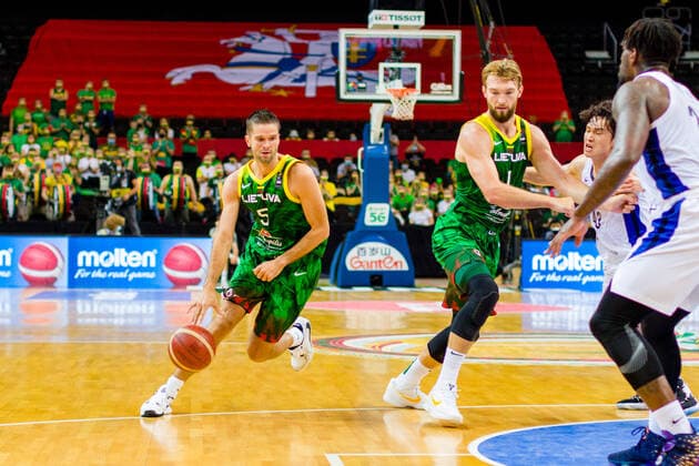 KOWNO, ZALGIRIO ARENA 01.07.2021 KWALIFIKACJE OLIMPIJSKIE TOKYO 2020 FIBA OLYMPIC QUALIFYING TOURNAMENT 2020 KOREA - LITWA KOREA - LITHUANIA NZ MANTAS KALNIETIS (5), DOMANTAS SABONIS (11) Pawel Pietranik NEWSPIX.pl --- Newspix.pl  PIETRANIK010721_140