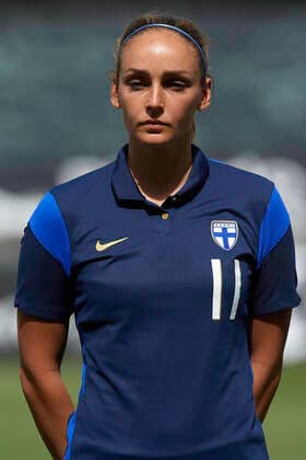 Finland v Russia - Women s International Friendly, Länderspiel, Nationalmannschaft Nora Heroum of Finland poses during the national anthem prior to the Women s International Friendly match between Finland and Russia at Estadio Cartagonova on June 14, 2021 in Cartagena, Spain. Cartagena Murcia Spain breton-finlandv210614_npPqo  Copyright: xJosexBretonx