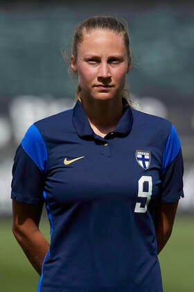 Finland v Russia - Women s International Friendly, Länderspiel, Nationalmannschaft Juliette Kemppi of Finland poses during the national anthem prior to the Women s International Friendly match between Finland and Russia at Estadio Cartagonova on June 14, 2021 in Cartagena, Spain. Cartagena Murcia Spain breton-finlandv210614_npRPB  Copyright: xJosexBretonx