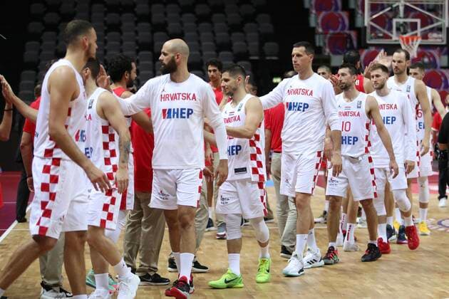 PXL_Croatia v Tunisia - Group A: 2020 FIBA Men s Olympic Qualifying Tournaments SPLIT, CROATIA - JULY 01: Croatian players say goodbye to Tunisian players after the 2020 FIBA Men s Olympic Qualifying Tournament game between Croatia and Tunisia at Spaladium Arena on July 1, 2021 in Split, Croatia. IvoxCagalj PIXSELL