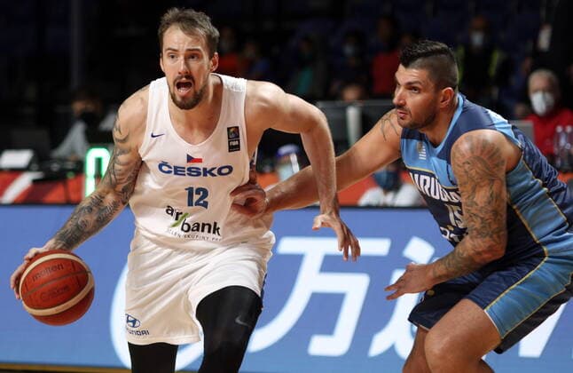 July 1, 2021, Victoria, BC, Canada: Czech Republic s Ondrej Balvin drives around Uruguay s Esteban Batista during the first half of FIBA Men s Olympic Qualifying basketball action at Memorial Arena in Victoria, B.C., on Thursday, July 1, 2021. Ondrej Balvin,Esteban Batista  - ZUMAc35_ 20210701_zaf_c35_280 Copyright: xChadxHipolitox