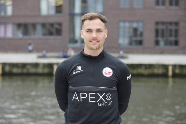 01 07 2021 2 Bundesliga 2021 2022 Team and individual photo FC Hansa Rostock Physiotherapist Dennis Hasenbek Rostock 01 07 2021 2 Bundesliga 2021 2022 Team and individual photo FC Hansa Rostock Rostock Copyright: xAndyxBuenning xEibner-Pressefotox EP_abg