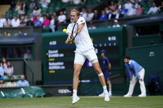 Mandatory Credit: Photo by Shutterstock (12193045hp) Sebastian Korda during his third round match Wimbledon Tennis Championships, Day 5, The All England Lawn Tennis and Croquet Club, London, UK - 02 Jul 2021 Wimbledon Tennis Championships, Day 5, The All England Lawn Tennis and Croquet Club, London, UK - 02 Jul 2021  Copyright: xShutterstockx 12193045hp