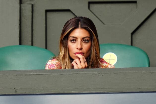 Sport Bilder des Tages Mandatory Credit: Photo by Shutterstock (12193045hw) Dan Evans girlfriend Aleah watching his third round match Wimbledon Tennis Championships, Day 5, The All England Lawn Tennis and Croquet Club, London, UK - 02 Jul 2021 Wimbledon Tennis Championships, Day 5, The All England Lawn Tennis and Croquet Club, London, UK - 02 Jul 2021  Copyright: xShutterstockx 12193045hw