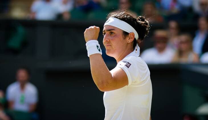 Mandatory Credit: Photo by Rob Prange Shutterstock (12193043cs) Ons Jabeur of Tunisia in action during her third-round match at the 2021 Wimbledon Championships Grand Slam tennis tournament Wimbledon Tennis Championships, Day 5, The All England Lawn Tennis and Croquet Club, London, UK - 02 Jul 2021 Wimbledon Tennis Championships, Day 5, The All England Lawn Tennis and Croquet Club, London, UK - 02 Jul 2021  Copyright: xRobxPrange Shutterstockx 12193043cs