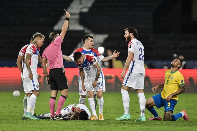 2nd July 2021; Nilton Santos Stadium, Rio de Janeiro, Brazil; Copa America, Brazil versus Chile; Referee Patricio Loustau shows the red card for Gabriel Jesus of Brazil, after missing Eugenio Mena of Chile in the 48th minute  ActionPlus12301946 MarcelloxDias