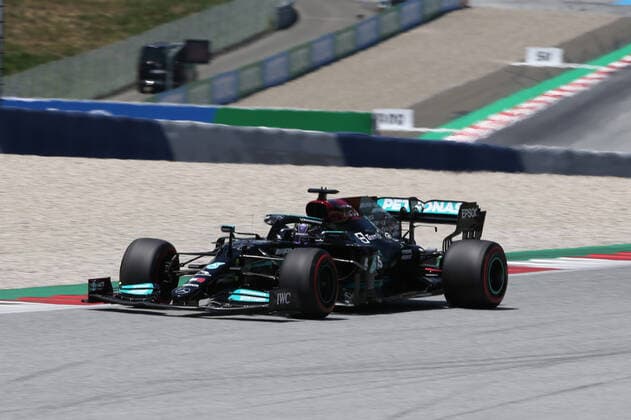 FORMULA 1 - GP of Austria 2021 SPIELBERG,AUSTRIA,03.JUL.21 - MOTORSPORTS, FORMULA 1 - Grand Prix of Austria, Red Bull Ring, practice and qualifying. Image shows Lewis Hamilton (GBR Mercedes).  GEPAxpictures xManfredxBinder