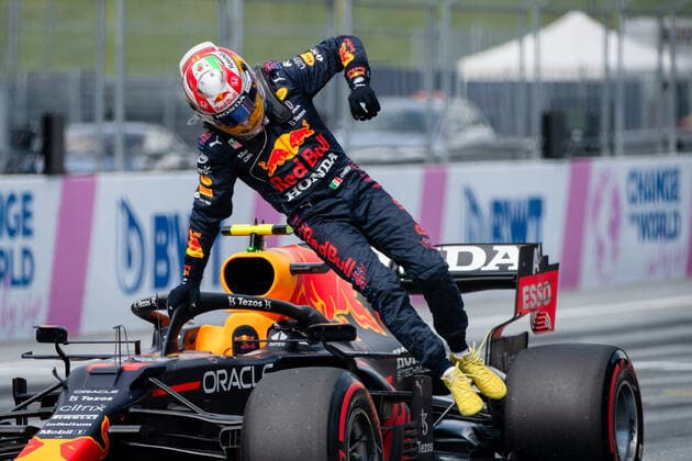 Sergio Perez Red Bull Racing Honda jumps out of the car after qualifying and is happy with 3rd place on the grid, AUT, Formula 1 Grand Prix of Austria, Red Bull Ring Spielberg, Race 9, 2021 season, 03 07 2021 AUT, Formula 1 Grand Prix of Austria, Red Bull Ring Spielberg, Race 9, 2021 season, 03 07 2021 Spielberg Copyright: xEibnerxPressefoto MichaelxMemmlex EP_MMR
