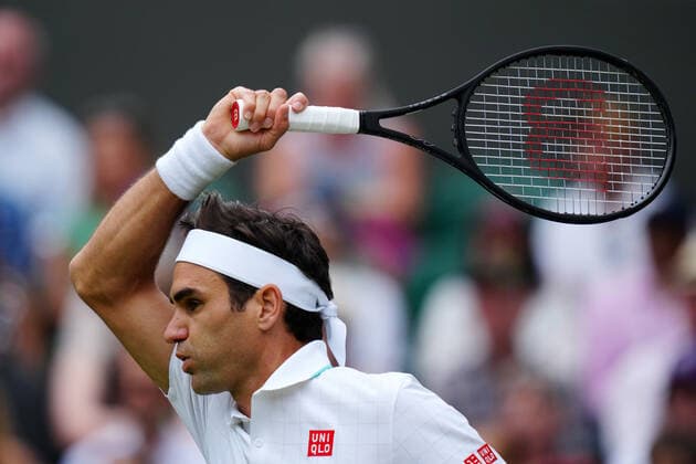 Mandatory Credit: Photo by Dave Shopland Shutterstock (12194409ej) Roger Federer during his third round match Wimbledon Tennis Championships, Day 6, The All England Lawn Tennis and Croquet Club, London, UK - 03 Jul 2021 Wimbledon Tennis Championships, Day 6, The All England Lawn Tennis and Croquet Club, London, UK - 03 Jul 2021  Copyright: xDavexShopland Shutterstockx 12194409ej