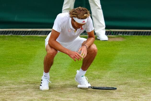 Mandatory Credit: Photo by Javier Garcia Shutterstock (12194408dr) Frustration for Alexander Zverev during his third round match Wimbledon Tennis Championships, Day 6, The All England Lawn Tennis and Croquet Club, London, UK - 03 Jul 2021 Wimbledon Tennis Championships, Day 6, The All England Lawn Tennis and Croquet Club, London, UK - 03 Jul 2021  Copyright: xJavierxGarcia Shutterstockx 12194408dr