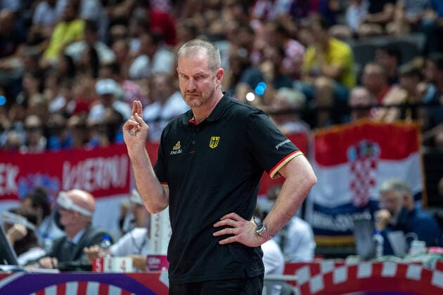 Basketball Split 03 07 2021 Olympic Qualification FIBA Olympic Qualifying Tournament 2020 Semifinals Germany GER Croatia CRO Henrik Rödl Germany, national coach Rodl Roedl cheering