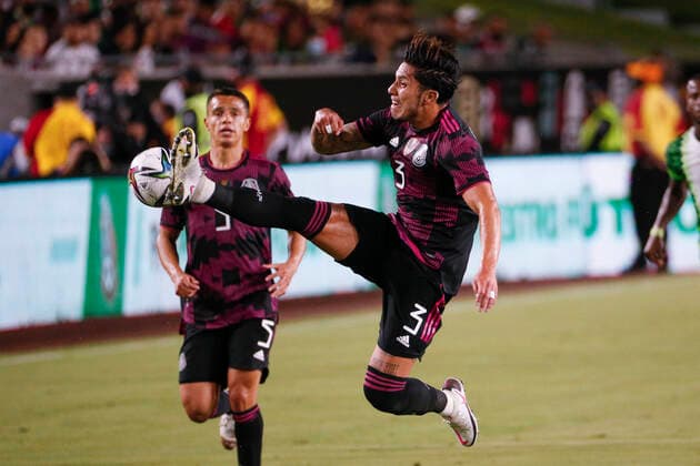 July 3, 2021, Los Angeles, California, USA: Mexico defender Carlos Salcedo (3) controls the ball during the first half of an International Friendly, Länderspiel, Nationalmannschaft soccer match between Nigeria and Mexico at the Los Angeles Memorial Coliseum in Los Angeles, Saturday, July. 3, 2021. Los Angeles USA - ZUMAc68_ 20210703_zaf_c68_003 Copyright: xRingoxChiux
