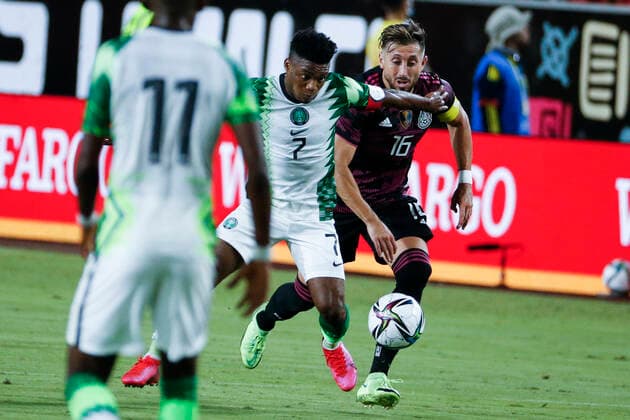 July 3, 2021, Los Angeles, California, USA: Nigeria forward Anayo Iwuala (7) and Mexico midfielder Hector Herrera (16) vie for the ball during the first half of an International Friendly, Länderspiel, Nationalmannschaft soccer match between Nigeria and Mexico at the Los Angeles Memorial Coliseum in Los Angeles, Saturday, July. 3, 2021. Los Angeles USA - ZUMAc68_ 20210703_zaf_c68_010 Copyright: xRingoxChiux