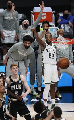 July 3, 2021, Atlanta, GA, USA: The Milwaukee Bucks Khris Middleton (22) sinks a 3-point shot against the Atlanta Hawks during the third quarter in Game 6 of the Eastern Conference Finals on Saturday, July 3, 2021, at State Farm Arena in Atlanta. Atlanta USA - ZUMAm67_ 0124090831st Copyright: xCurtisxComptonx