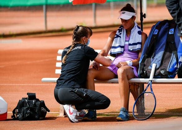 04 07 2021, xpsx, Tennis Head Cup Bruchköbel 2021 ITF Tournament Finals, final girls v l Tea Lukic GER treatment Bruchköbel Hessen Germany DEU