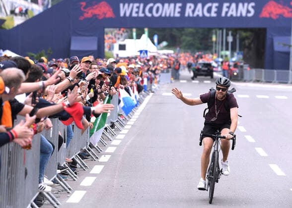 VETTEL Sebastian F1 Team Aston Martin Bike to the race with the fans F1 season 2021 GP of Austria on 04 July 2021 in Spielberg