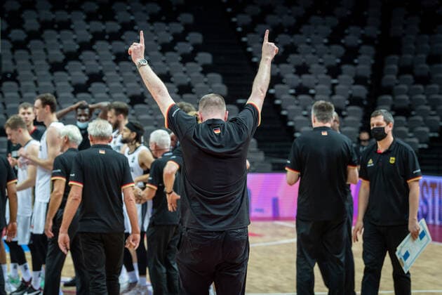 Basketball Split 04 07 2021 Olympic Qualifying FIBA Olympic Qualifying Tournament 2020 Final Germany GER Brazil BRA Germany qualifies for the Tokyo Olympics with a win over Brazil Cheers Germany Henrik Rödl Germany, national coach Rodl Roedl cheers