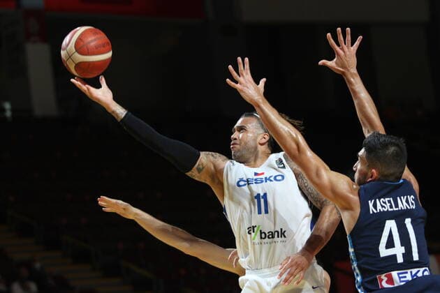 July 4, 2021, Victoria, BC, Canada: Czech Republic s Blake Schilb drives to the net as Greece s Leonidas Kaselakis tries to block during the first half of FIBA Men s Olympic Qualifying final basketball action at Memorial Arena in Victoria, B.C., on Sunday, July 4, 2021. Blake Schilb,Leonidas Kaselakis  - ZUMAc35_ 20210704_zaf_c35_025 Copyright: xChadxHipolitox