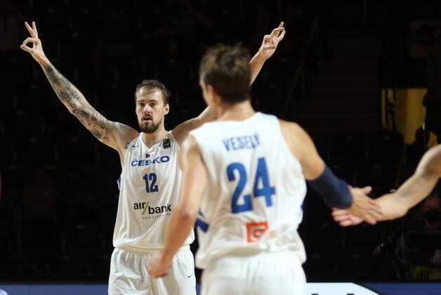 July 4, 2021, Victoria, BC, Canada: Czech Republic s Ondrej Balvin celebrates a basket against Greece during the first half of FIBA Men s Olympic Qualifying final basketball action at Memorial Arena in Victoria, B.C., on Sunday, July 4, 2021. Ondrej Balvin  - ZUMAc35_ 20210704_zaf_c35_027 Copyright: xChadxHipolitox