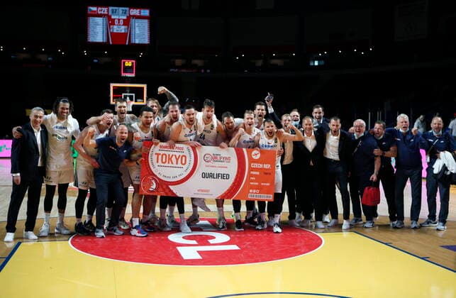 July 4, 2021, Victoria, BC, Canada: Czech Republic pose for a celebration photo following their win over Greece in FIBA Men s Olympic Qualifying finals basketball action at Memorial Arena in Victoria, B.C., on Sunday, July 4, 2021. Canada News - July 4, 2021  - ZUMAc35_ 20210704_zaf_c35_037 Copyright: xChadxHipolitox