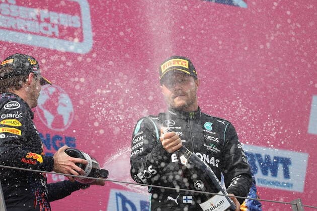 Formula 1 BWT Austrian Grand Prix 2021 04 07 2021, Red Bull Ring , Spielberg, Formula 1 BWT Austrian Grand Prix 2021 , in picture winner Max Verstappen NEL 33 , Red Bull Racing Honda, 2nd place for Valtteri Bottas FIN 77 , Mercedes AMG Petronas Formula One Team nordphotoxGmbHx xBratic nph00250