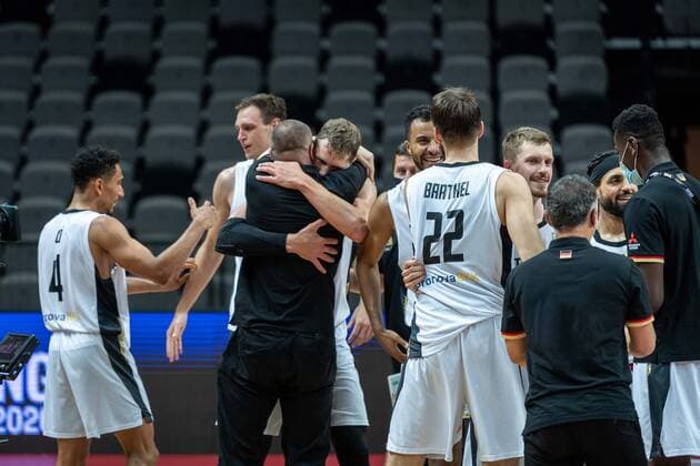 Basketball Split 04 07 2021 Olympic Qualifying FIBA Olympic Qualifying Tournament 2020 Final Germany GER Brazil BRA Germany wins the game and qualifies fÂ¸r Tokyo Cheers Germany Maodo Lo Germany, No 04 Johannes Voigtmann Germany, No 07 Moritz Wagner Germany, No 13 Henrik RËÜdl Germany, national coach Rodl Roedl Johannes Thiemann Germany, No 32 Danilo Barthel Germany, No 22 Joshiko Saibou Germany, No 01 Isaac Bonga Germany, No 00 vlnr