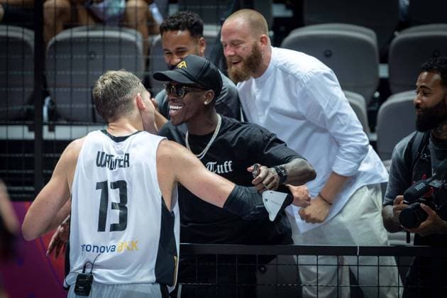 Basketball Split 04 07 2021 Olympic Qualifying FIBA Olympic Qualifying Tournament 2020 Final Germany GER Brazil BRA Germany wins the game and qualifies fÂ¸r Tokyo Jubel Deutschland Dennis SchrËÜder as a spectator in the arena beglÂ¸ckwÂ¸nscht the players Moritz Wagner Germany, No 13