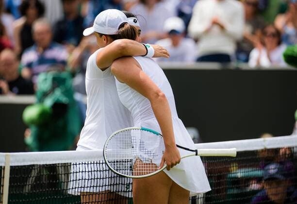 Mandatory Credit: Photo by Rob Prange Shutterstock (12196121l) Ons Jabeur of Tunisia & Iga Swiatek of Poland in action during the fourth round at the 2021 Wimbledon Championships Grand Slam tennis tournament Wimbledon Tennis Championships, Day 7, The All England Lawn Tennis and Croquet Club, London, UK - 05 Jul 2021 Wimbledon Tennis Championships, Day 7, The All England Lawn Tennis and Croquet Club, London, UK - 05 Jul 2021  Copyright: xRobxPrange Shutterstockx 12196121l