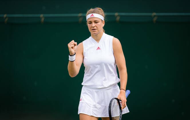 Mandatory Credit: Photo by Rob Prange Shutterstock (12196121az) Karolina Muchova of the Czech Republic in action during the fourth round at the 2021 Wimbledon Championships Grand Slam tennis tournament Wimbledon Tennis Championships, Day 7, The All England Lawn Tennis and Croquet Club, London, UK - 05 Jul 2021 Wimbledon Tennis Championships, Day 7, The All England Lawn Tennis and Croquet Club, London, UK - 05 Jul 2021  Copyright: xRobxPrange Shutterstockx 12196121az