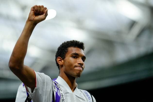 Mandatory Credit: Photo by Shutterstock (12196118hj) Felix Auger-Aliassime celebrates victory in his fourth round match Wimbledon Tennis Championships, Day 7, The All England Lawn Tennis and Croquet Club, London, UK - 05 Jul 2021 Wimbledon Tennis Championships, Day 7, The All England Lawn Tennis and Croquet Club, London, UK - 05 Jul 2021  Copyright: xShutterstockx 12196118hj