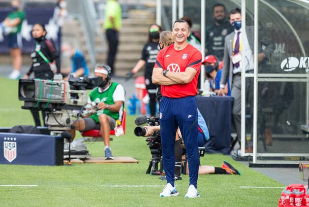 EAST HARTFORD, CT - JULY 05: United States head coach Vlato Andonovski laughs during an International Friendly, Länderspiel, Nationalmannschaft match between Mexico and United States on July 5 , 2021 at Pratt & Whitney Stadium at Rentschler Field in East Hartford, CT. (Photo by M. Anthony Nesmith Icon Sportswire) SOCCER: JUL 05 Women s - USA v Mexico Icon21070522
