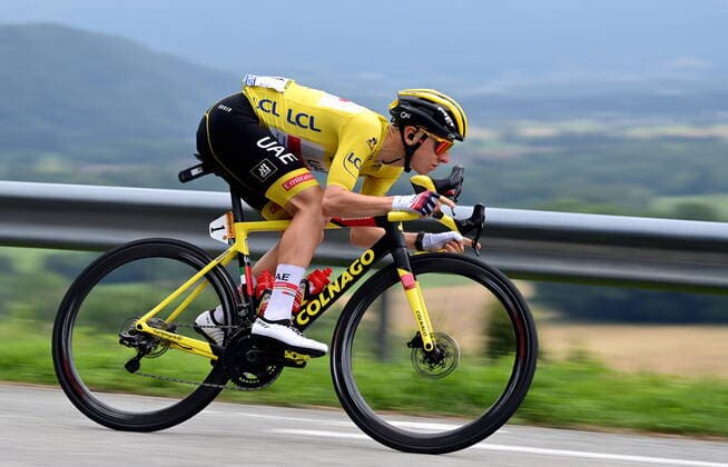 Sport Bilder des Tages Slovenian Tadej Pogacar of UAE Team Emirates pictured in action during stage 10 of the 108th edition of the Tour de France cycling race, 190,7 km from Albertville to Valence, France, Tuesday 06 July 2021. This year s Tour de France takes place from 26 June to 18 July 2021. DAVIDxSTOCKMAN  x3027985x
