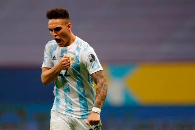 Argentina s Lautaro Martinez celebrates after scoring against Colombia at the penalty shootout, during a match for the semifinals of the Copa America at the Mane Garrincha stadium in Brasilia, Brazil, 06 July 2021. Argentina - Colombia !ACHTUNG: NUR REDAKTIONELLE NUTZUNG!  Copyright: xFernandoxBizerrax AMDEP6468 20210707-ccc4c5ed93bd2143eb169787918757288db84142