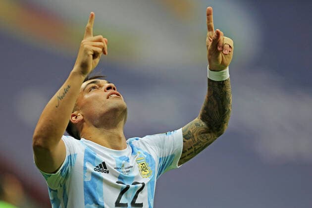 6th July 2021; Est& xe1;dio Man& xe9; Garrincha, Bras& xed;lia, DF, Brazil; Copa America Football tournament, Argentina versus Colombia; Lautaro Mart& xed;nez ( Arg), celebrates the goal in the 7th minute  ActionPlus12303354 HeulerxAndrey