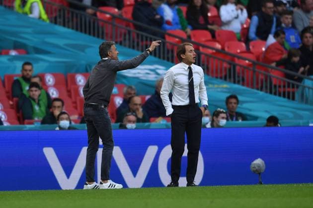 Luis Enrique Coach (Spain)Roberto Mancini Coach (Italy) during the Uefa European Championship, EM, Europameisterschaft 2020 Semifinals match between Italy 5-3 Spain at Wembley Stadium on July 06, 2021 in London, England. Noxthirdxpartyxsales  (164093961)