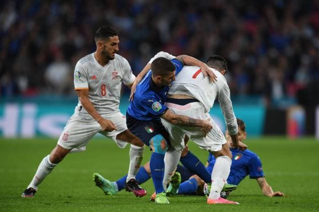 Koke Jorge Resurreccion Merodio (Spain)Marco Verratti (Italy)Alvaro Morata (Spain)Nicolo Barella (Italy) during the Uefa European Championship, EM, Europameisterschaft 2020 Semifinals match between Italy 5-3 Spain at Wembley Stadium on July 06, 2021 in London, England. Noxthirdxpartyxsales  (164094629)
