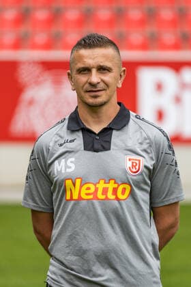 Media day SSV Jahn Regensburg 2021 2022 Mersad Selimbegovic SSV Jahn Regensburg 2 BL, portrait date 2021 2022