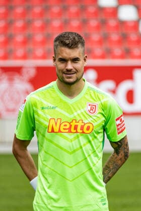 Media day SSV Jahn Regensburg 2021 2022 Alexander Meyer SSV Jahn Regensburg 2 BL, portrait date 2021 2022