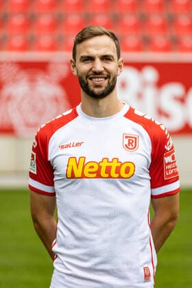 Media day SSV Jahn Regensburg 2021 2022 Benedikt Gimber SSV Jahn Regensburg 2 BL, portrait date 2021 2022