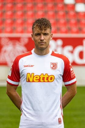 Media day SSV Jahn Regensburg 2021 2022 Max Besuschkow SSV Jahn Regensburg 2 BL, portrait date 2021 2022