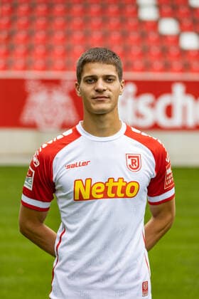 Media day SSV Jahn Regensburg 2021 2022 Björn Zempelin SSV Jahn Regensburg 2 BL, portrait date 2021 2022
