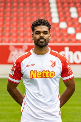 Media day SSV Jahn Regensburg 2021 2022 Andre Becker SSV Jahn Regensburg 2 BL, portrait date 2021 2022