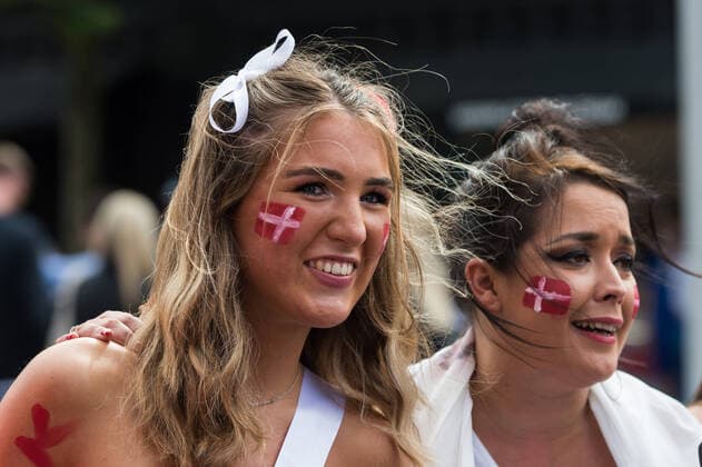 Football Fans Arrive At Wembley Stadium For England Vs Denmark Euro 2020 Semi-Final In London LONDON, UNITED KINGDOM - JULY 07, 2021: Denmark football fans arrive at Wembley Stadium ahead of England match against Denmark in the semi-final of Euro 2020 Championship on July 07, 2021 in London, England. The capacity for the semi-finals and Sunday s final at Wembley has been increased to 75 per cent of the stadium s capacity with 60,000 spectators in attendance. London Greater London United Kingdom szymanowicz-football210707_npFcF  Copyright: xWIktorxSzymanowiczx