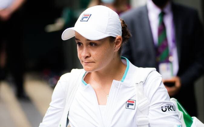 Mandatory Credit: Photo by Rob Prange Shutterstock (12200588w) Ashleigh Barty of Australia in action during the semi-final of the 2021 Wimbledon Championships Grand Slam tennis tournament Wimbledon Tennis Championships, Day 10, The All England Lawn Tennis and Croquet Club, London, UK - 08 Jul 2021 Wimbledon Tennis Championships, Day 10, The All England Lawn Tennis and Croquet Club, London, UK - 08 Jul 2021  Copyright: xRobxPrange Shutterstockx 12200588w